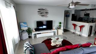 Entire Beach Condo - 8