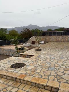 House with Huge Terrace&Mountain View near Beaches - 1