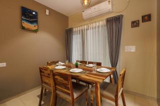 Aero Rosewood Villa 3BHK 10min to AirportLuxury - 8