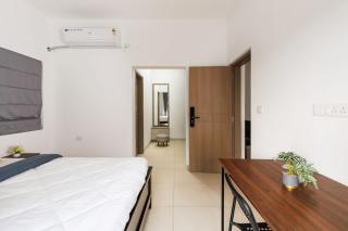 Aero Rosewood Villa 3BHK 10min to AirportLuxury - 1