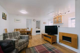 The Carthouse - Family & Pet-Friendly Cottage Near St Ives Beaches - 1