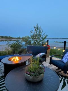 luxury Beachfront Home With Private Beach Access - 9