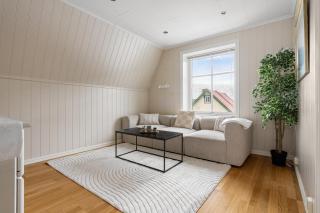 ARCTIC HOMES - The Arctic Chamber - 9