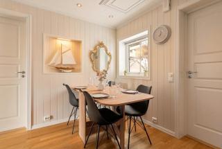 ARCTIC HOMES - The Arctic Chamber - 4