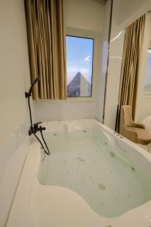 jaccuzzi pyramid hotel - 7