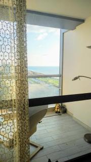 Luxury Apt on Beach with Great Views - 0
