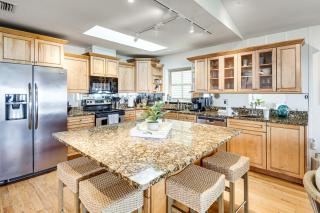 Ocean Views + BBQs: Group Getaway in Palm Coast! - 2