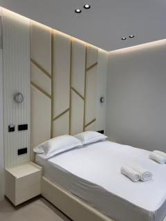 Hotel Kloi - Rooms & Jacuzzi Vlorë - 4