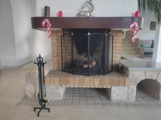 Charming 600sqm villa with a large garden pool - 2