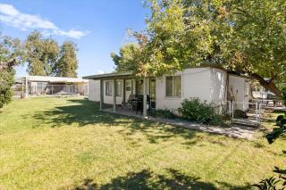 Charming 2-BR Farmhouse Backyard Views - 4