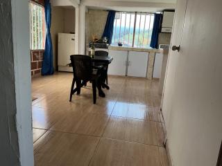 ECOHostal Las Hamacas Alta , apartamento privado # 2 - 4