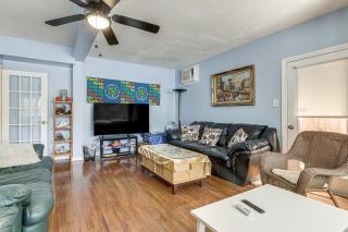 Suburban Sanctuary Peachtree Corners Getaway - 7