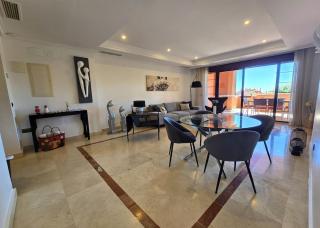 Luxury apartment with free golf - 2