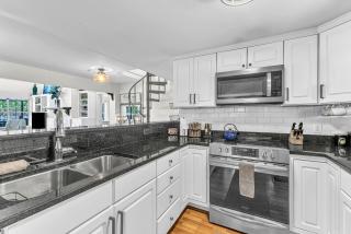 Eagle's Nest on Lake Martin - 1