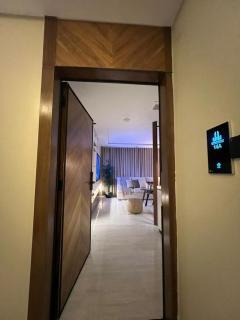 Stylish room and lounge in Almalqa - 7