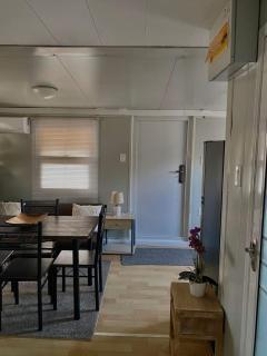 Beautiful Tamarindo Tiny house with AC & WIFI - 2