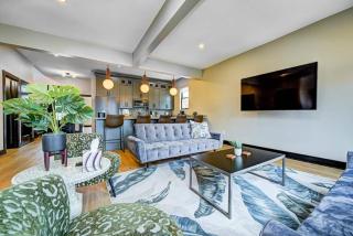 Jungle Bungalow - 1
