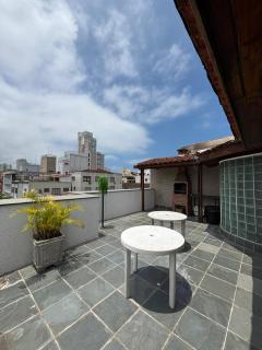 Apartamento duplex-300 metros da Praia da Enseada - 9