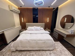 Zamalek apt with Gezira Club & Cairo Tower view - 0