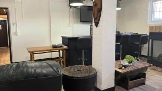 Speakeasy Apartment Lounge - 9