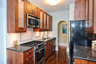 Luxurious Myers Park Living with Screened Porch - Charlotte - 7