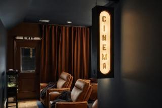LUX 5 Bedroom - Walk to FIFA AT&T & Globe Life Stadium - Pickleball basketball movie theater gameroom firepit and more - 3