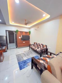 Elegant villa getaway - 2