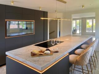 Cozy Escape Next to Mountains & Lakes 35 min Zurich 3 Free Parking - 9