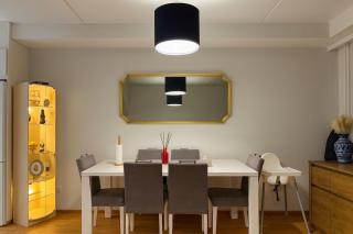 Stylish 2BR Home with Sauna, Garden & Free Parking - 3