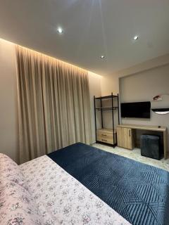 Alesia's Guesthouse - 1