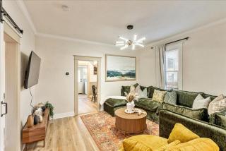 3BR Home with Hot Tub Near Downtown and Ski Resorts - 8