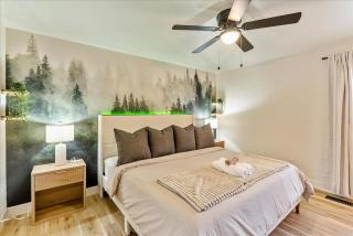 3BR Home with Hot Tub Near Downtown and Ski Resorts - 1
