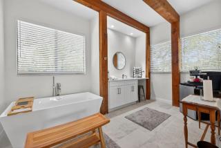 Waterfront Farm Estate Pool, Theater, Kayaks - Alva - 1