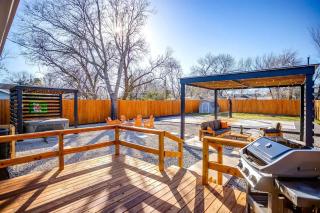 Designer Pickleball Hot Tub Basketball 10 minute walk to FIFA AT&T Globe Life and Choctaw Stadiums - 3