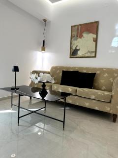 Oikos - Entire Studio In The Centre - 1