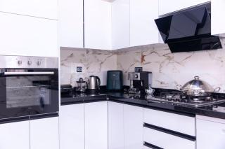 Central & Elegant Apartment near Café Blanco Fez - 9