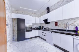 Central & Elegant Apartment near Café Blanco Fez - 7