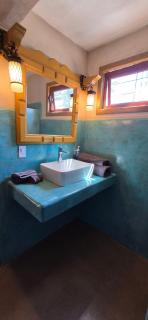 SS 8B Cabaña rustica frente al malecon de La Paz - 2