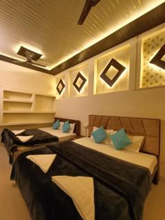 The Mystery Hostel - 0