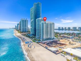 Marenas Beach Condo with Ocean View and Balcony - 1