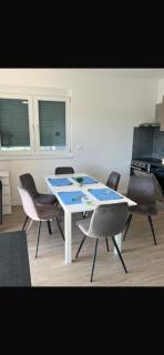 Rados Villa Flora - 8