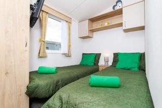 Seton Sands 3beds Premium Caravan Sleeps 7 - Near Edinburgh - Fast WiFi and Free Parking - 3