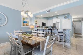 Enchanting oceanfront condo with pool balcony fitness area & washer&dryer - 5