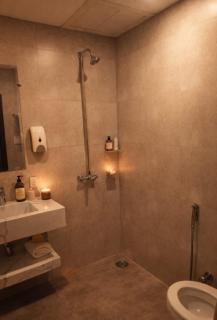 Oura Residence 1 bhk Parkhouse Gulberg - 6