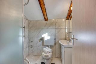 House Pepica With Hot Tub - Happy Rentals - 2