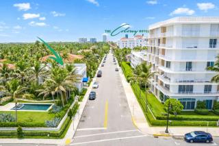 Designer condo w oceanfront & walk to Worth Ave - 0