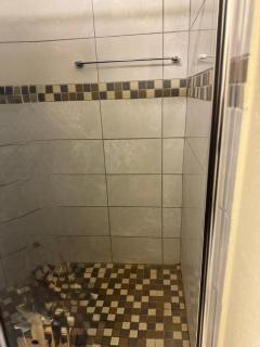 Gems at 1124 Pretorius - 9