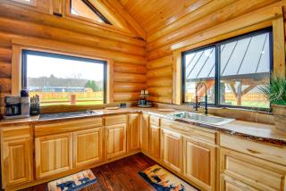 Pavilion w/ Hot Tub! ‘Trybett Cabin 2’ in Forks - 5