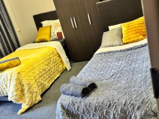 Gems at 1124 Pretorius - 2