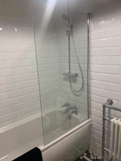 Belfast Central Stylish 2-bedroom Apartment - 5